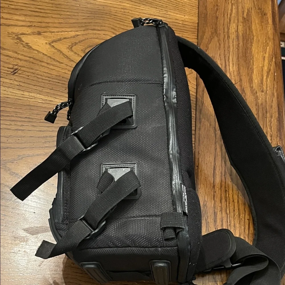 Tenba‎ Shootout Sling Small Backpack